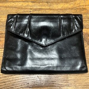 Franklin Covey leather clutch